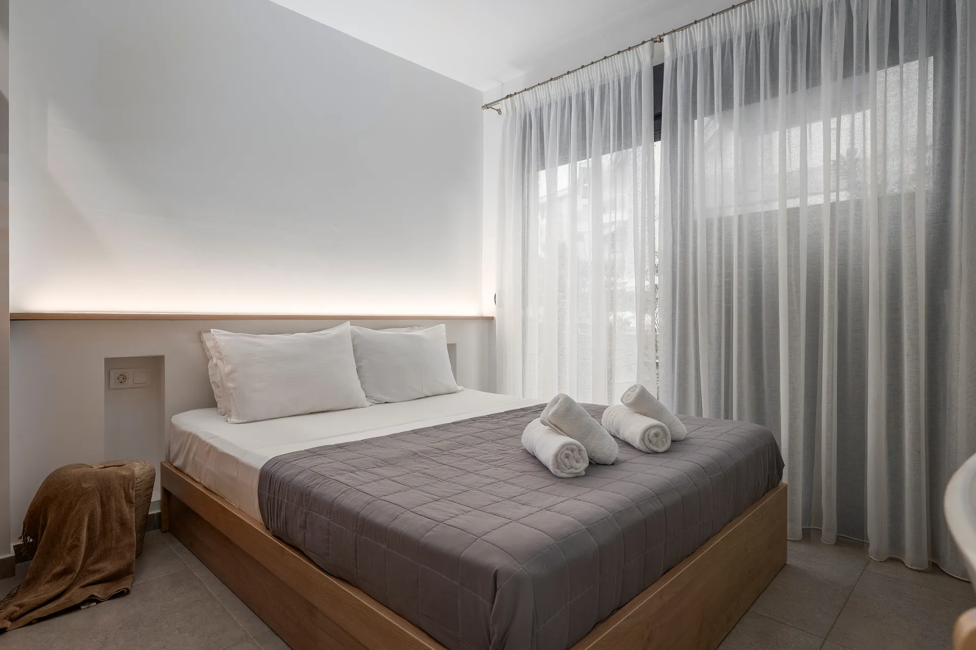 Tiara Holidays - Cavo Blue Coastal Living - Family Room Ground Floor - bedroom